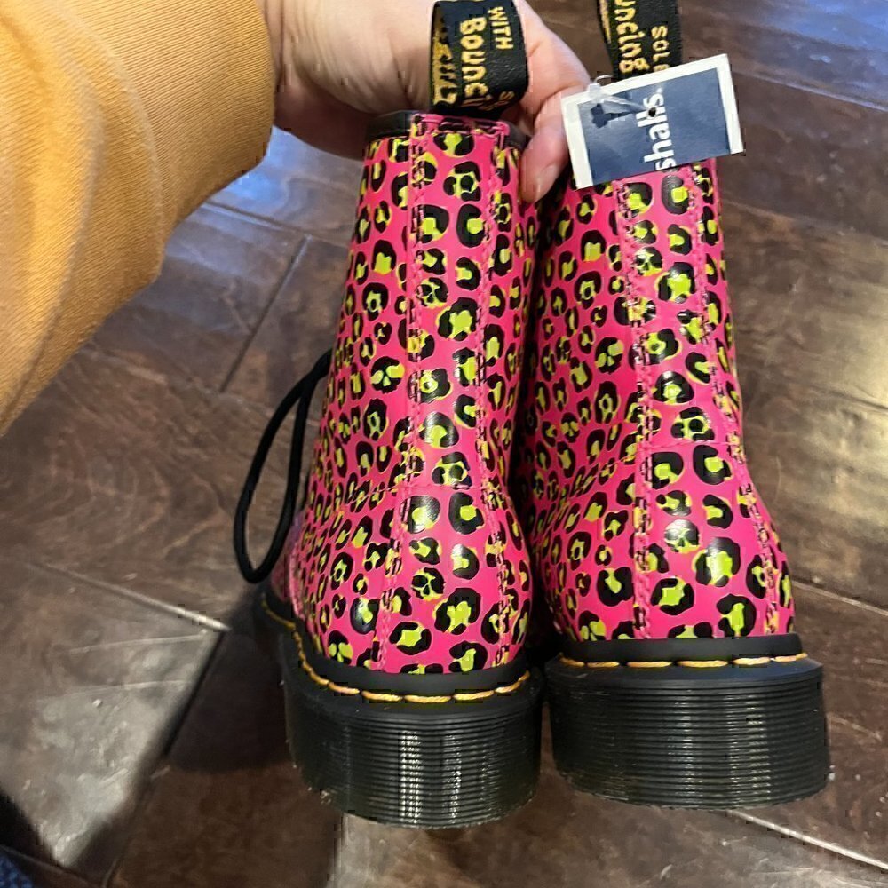Dr Martens 1460 Leopard Smooth Leather Lace Up Boots Hot Pink NWT - Picture 6 of 8